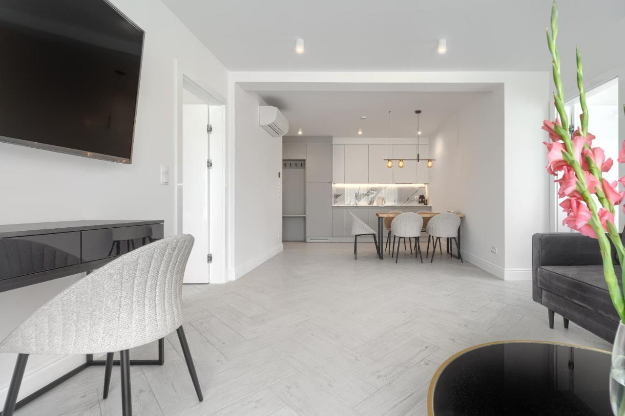 Sea & Lake - City Apartments เมียลโน ภายนอก รูปภาพ