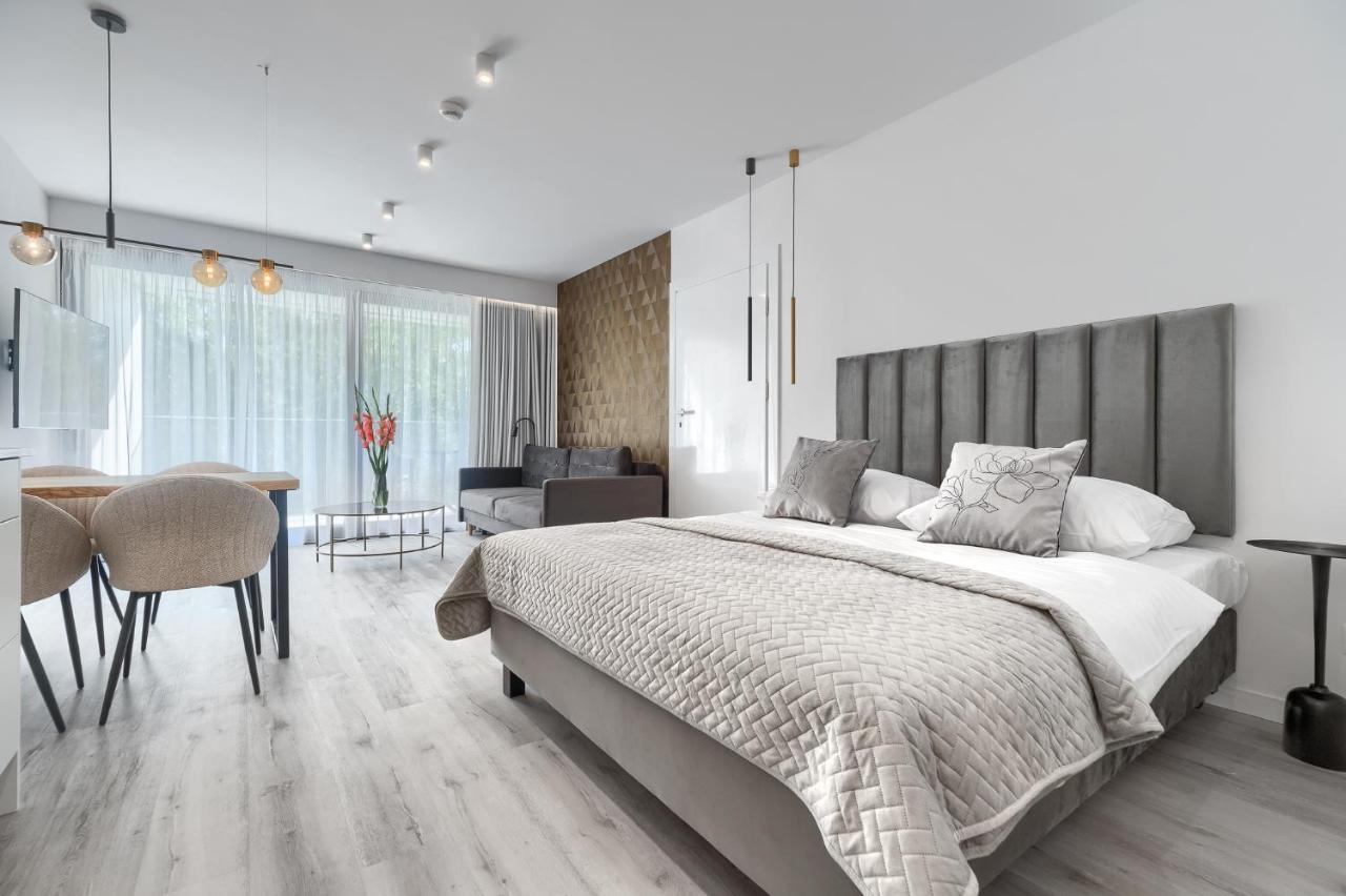 Sea & Lake - City Apartments เมียลโน ภายนอก รูปภาพ