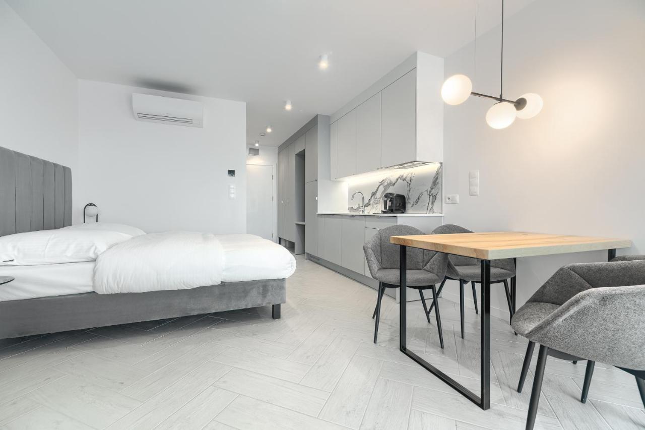 Sea & Lake - City Apartments เมียลโน ภายนอก รูปภาพ