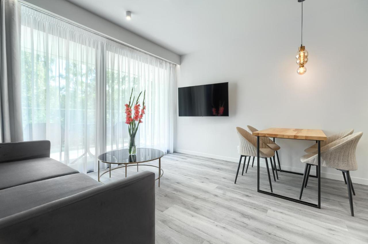 Sea & Lake - City Apartments เมียลโน ภายนอก รูปภาพ