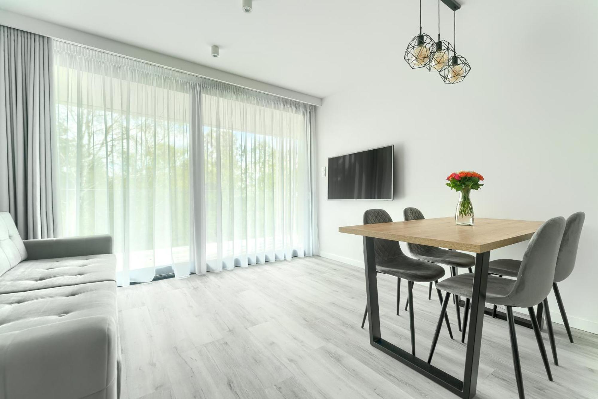 Sea & Lake - City Apartments เมียลโน ภายนอก รูปภาพ