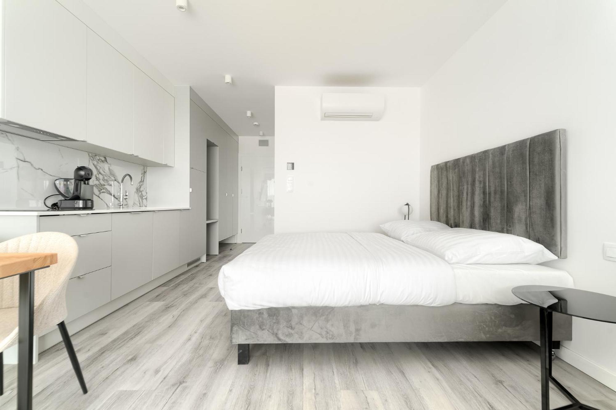 Sea & Lake - City Apartments เมียลโน ภายนอก รูปภาพ