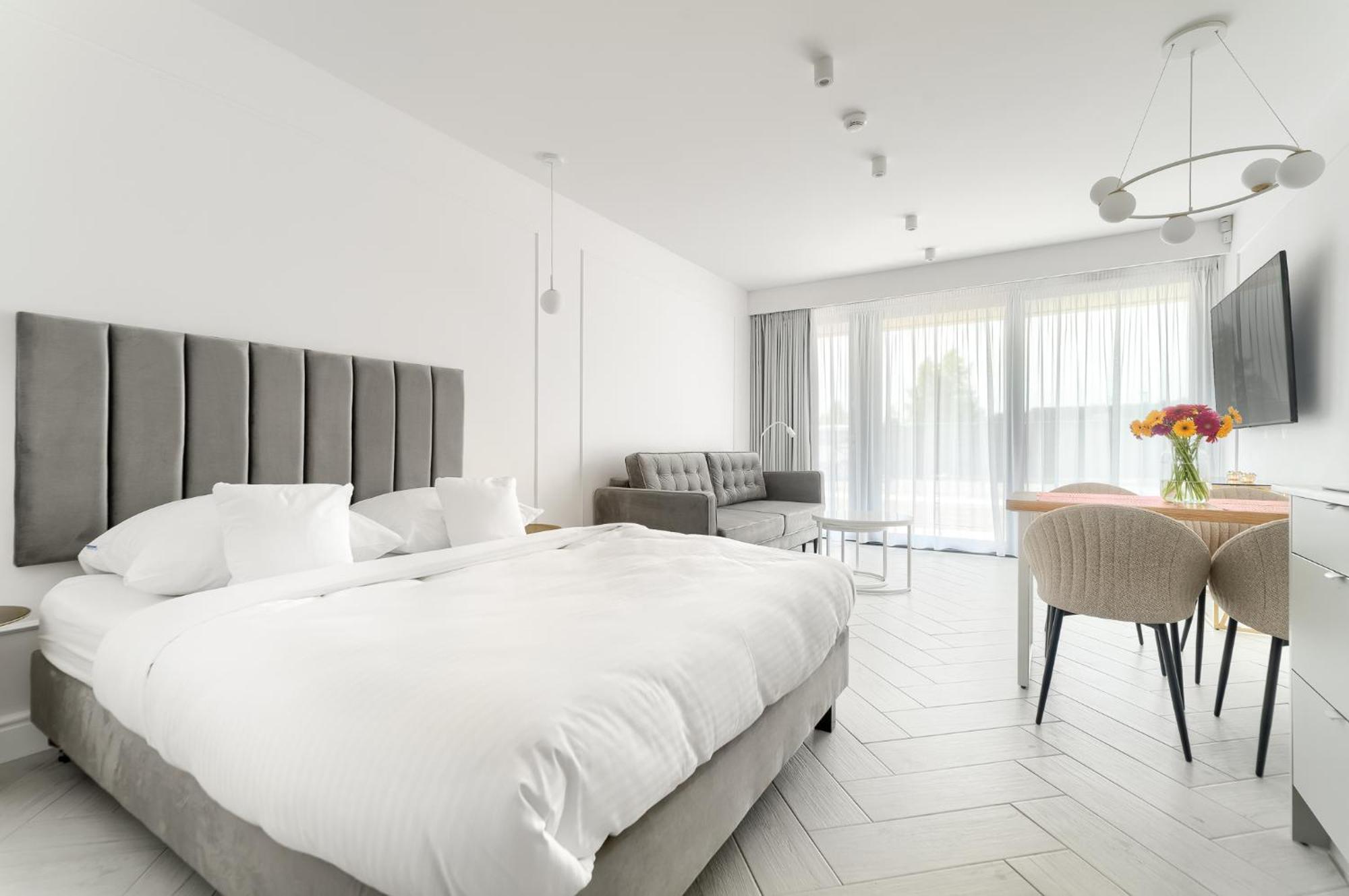 Sea & Lake - City Apartments เมียลโน ภายนอก รูปภาพ