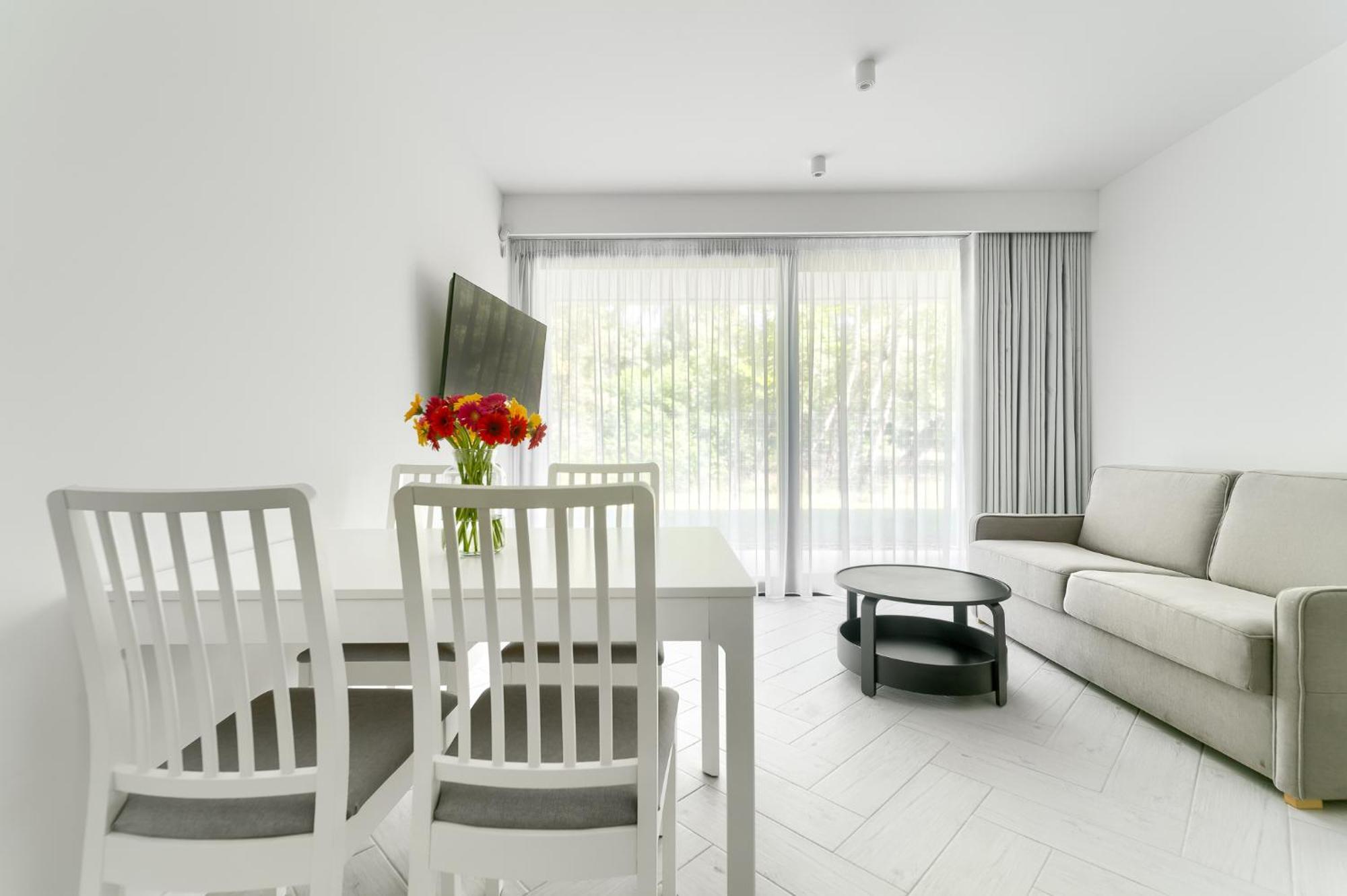 Sea & Lake - City Apartments เมียลโน ภายนอก รูปภาพ