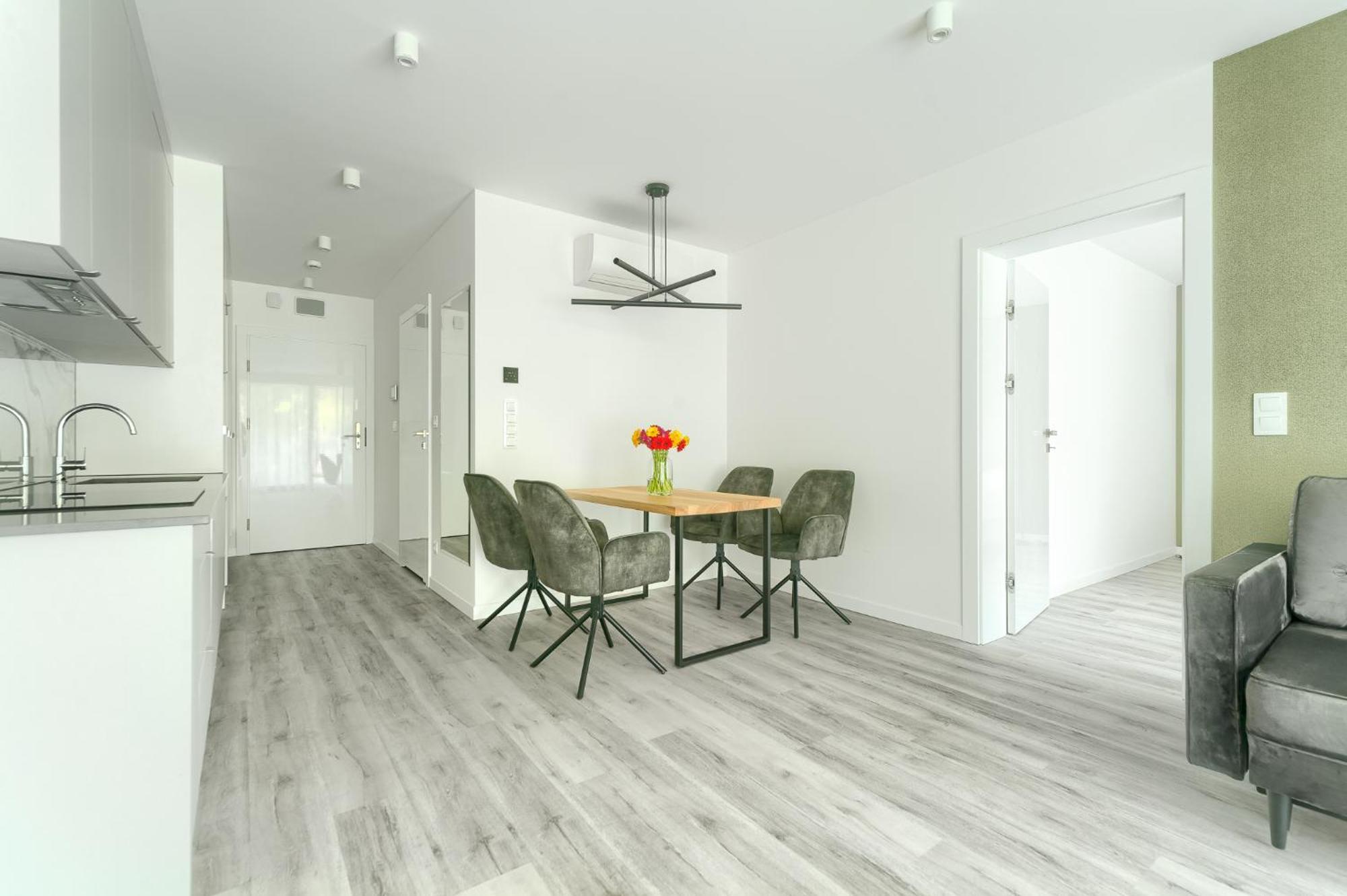 Sea & Lake - City Apartments เมียลโน ภายนอก รูปภาพ