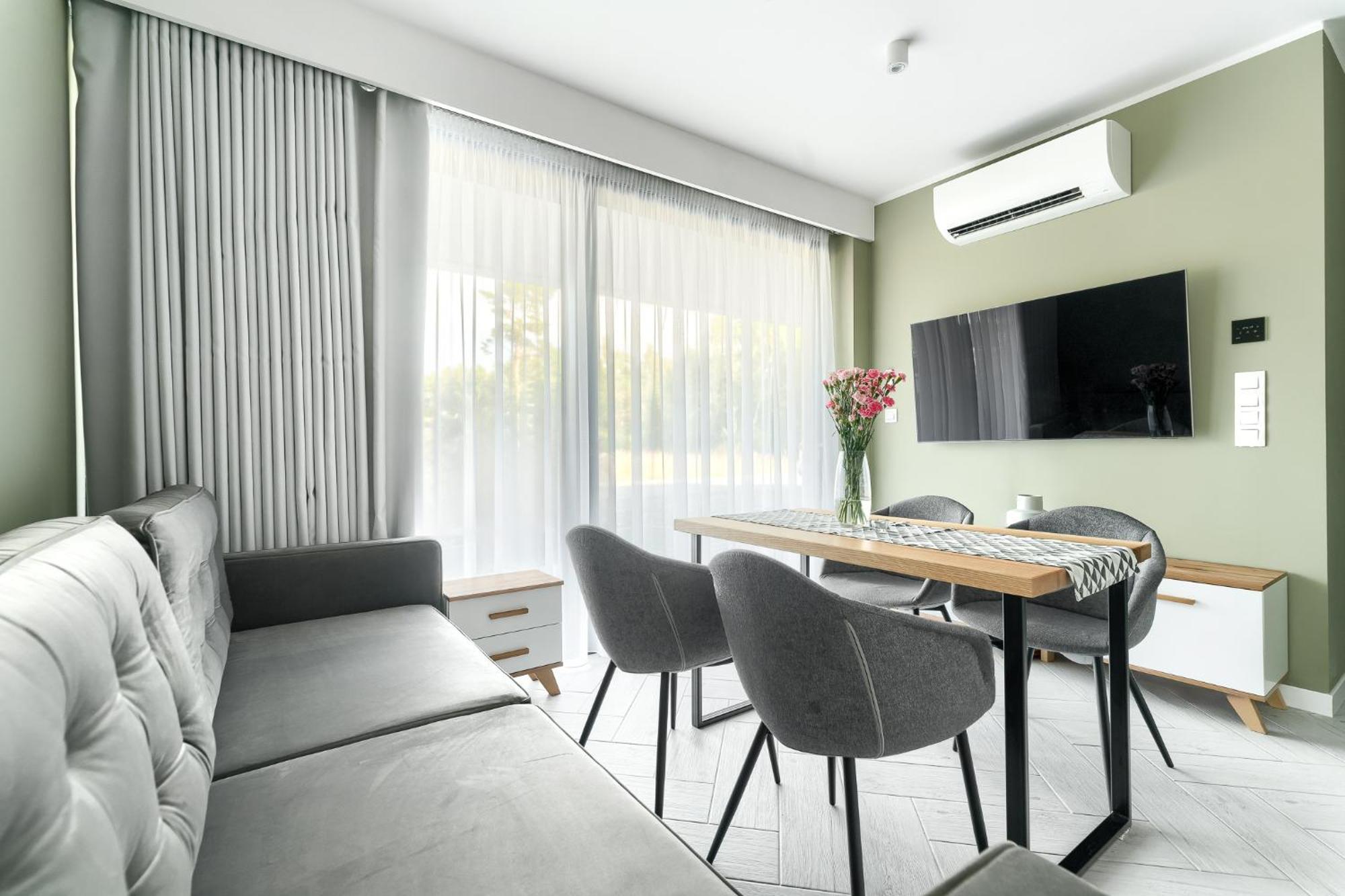 Sea & Lake - City Apartments เมียลโน ภายนอก รูปภาพ